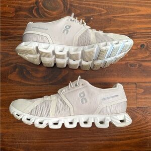On Running Cloudswift Tennis Shoes
